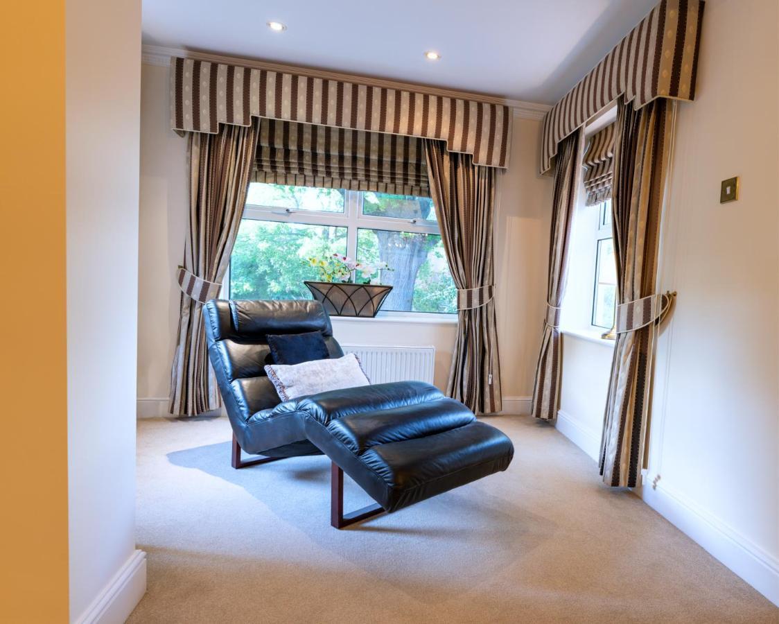 Charnwood Guest House Bracknell Exterior foto